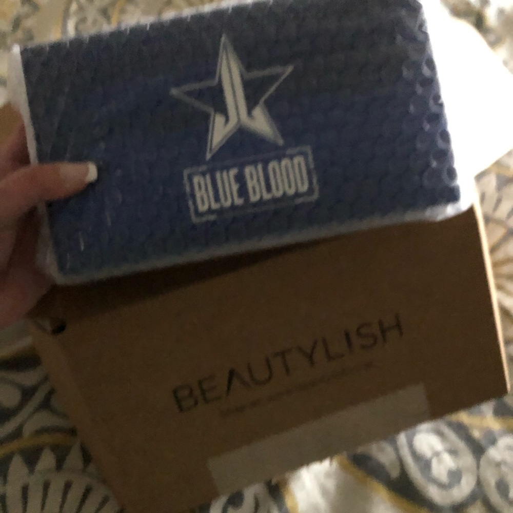 Jeffree Star Blue Blood palette BNIB